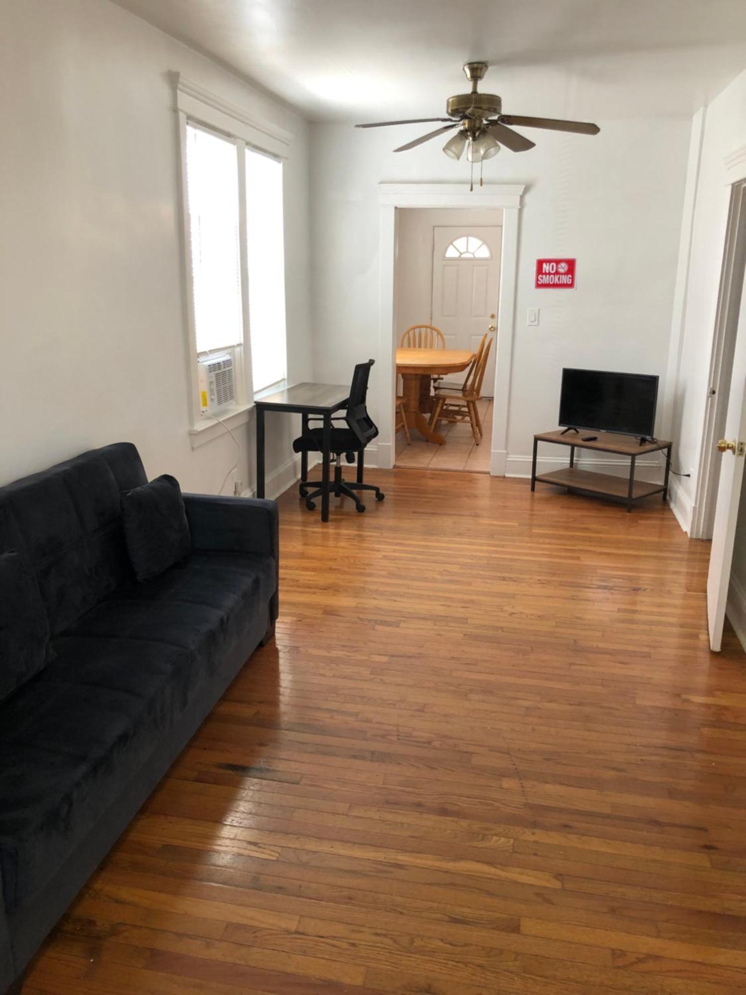 Private 2 Bedroom And 1 Bathroom House In A Quiet Area And Convenient To Nyc Bus And Train Perth Amboy Luaran gambar